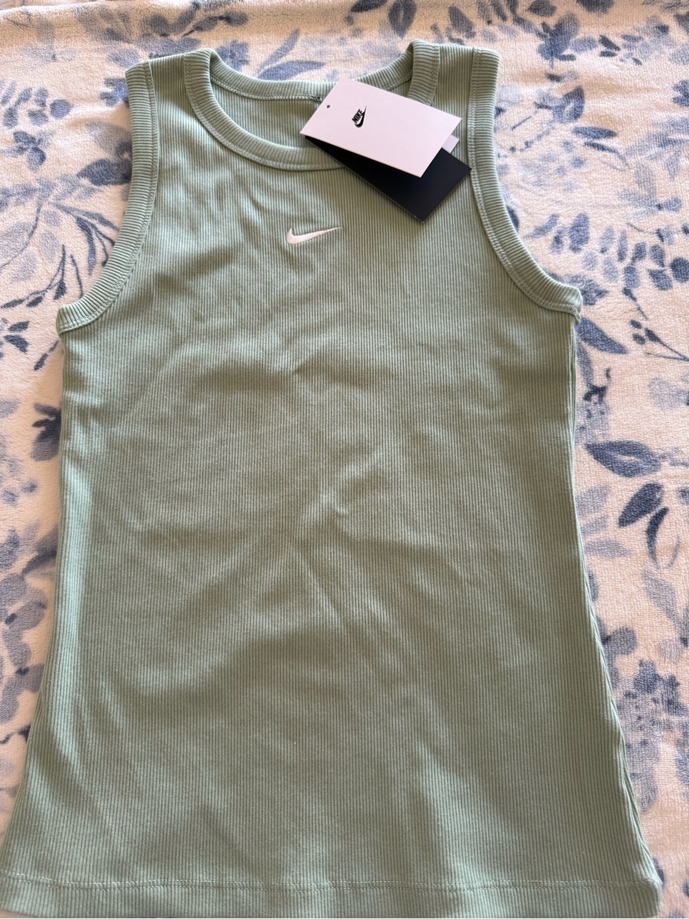 Nike Women's Ribbed Tank Top in Sage Green Size XS